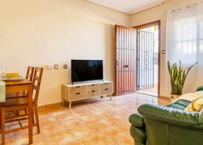 Lägenhet Groundfloor Pink Torrevista