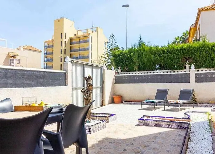 Groundfloor Pink Torrevista Lägenhet Torrevieja